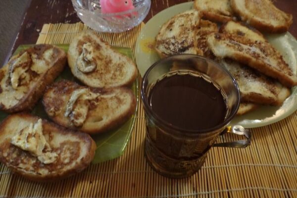 гренки,белый хлеб,молоко,сахар,яйцо,завтрак