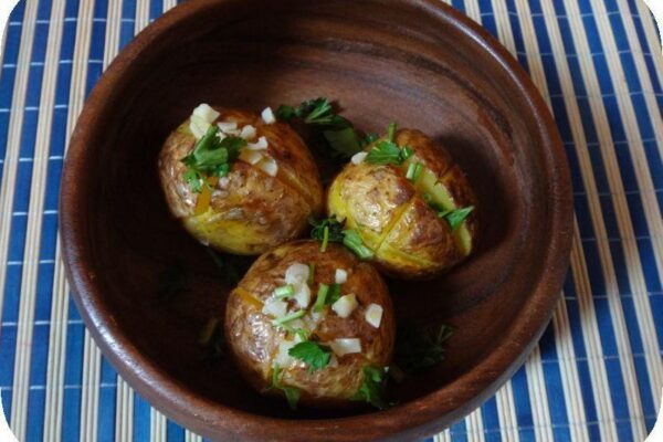картошка с чесночным маслом