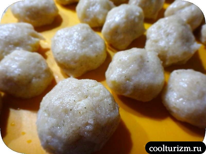 куриные тефтели в соусе с грудкой