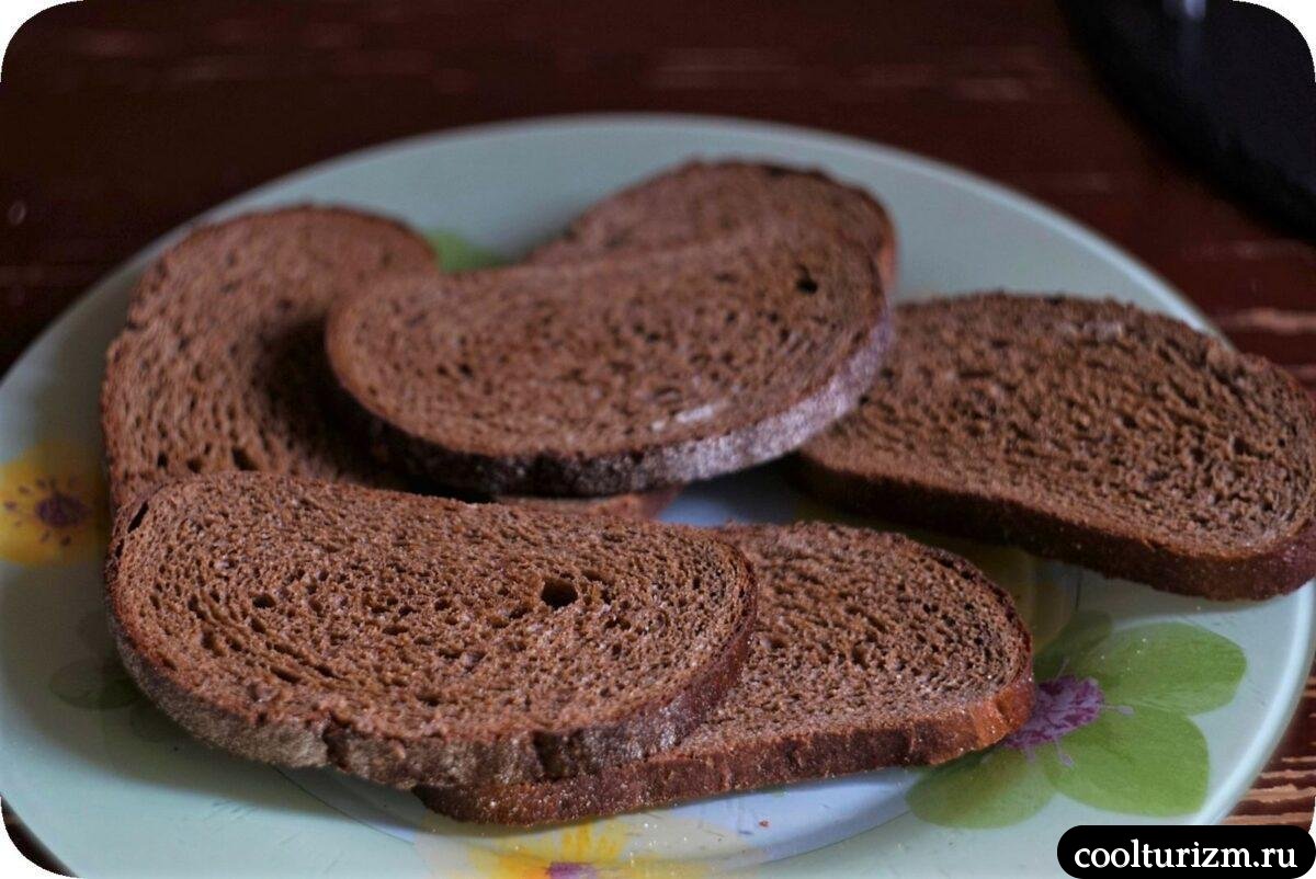 бутерброды со шпротами и яйцом