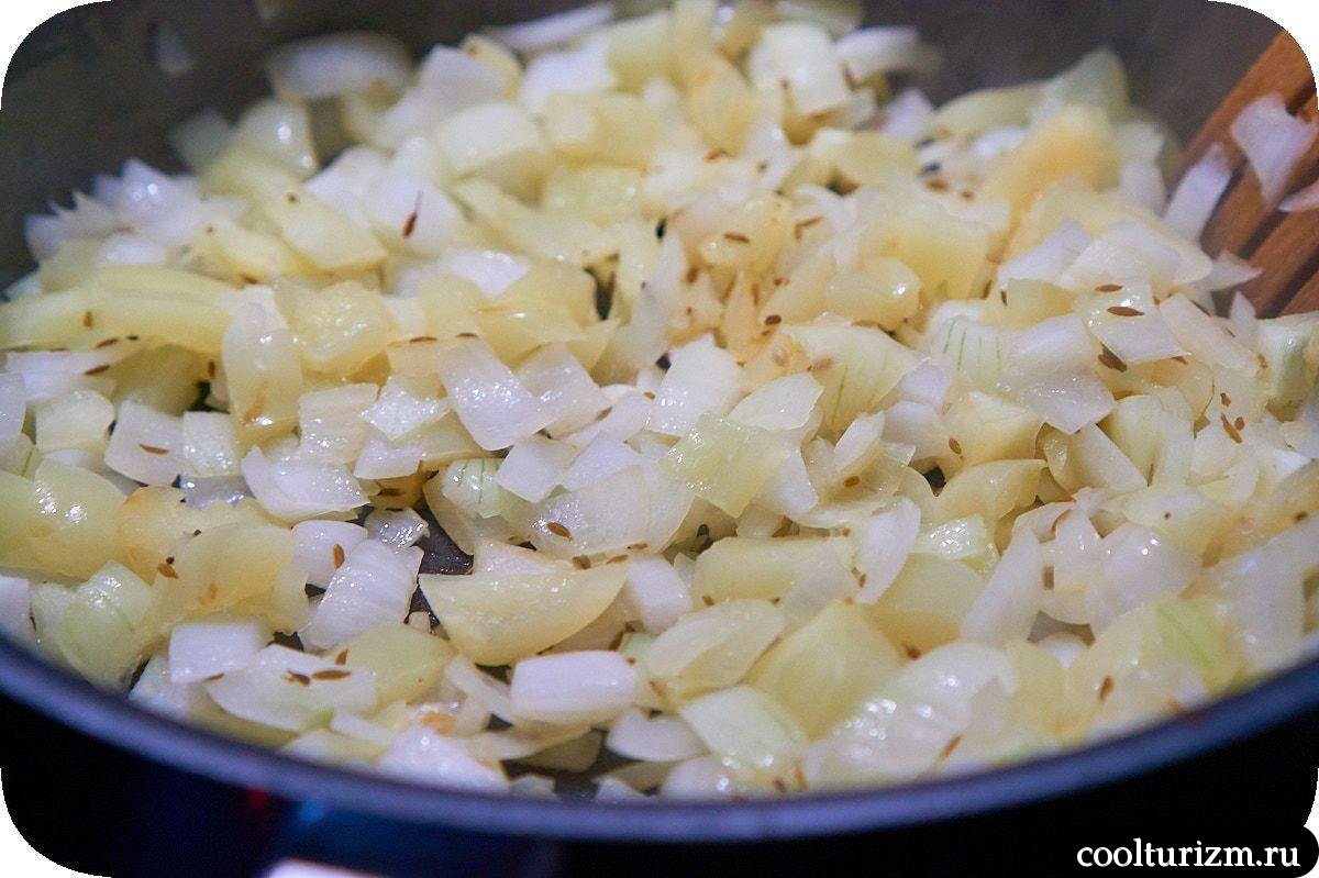 макароны из амаранта с помидорами и сыром