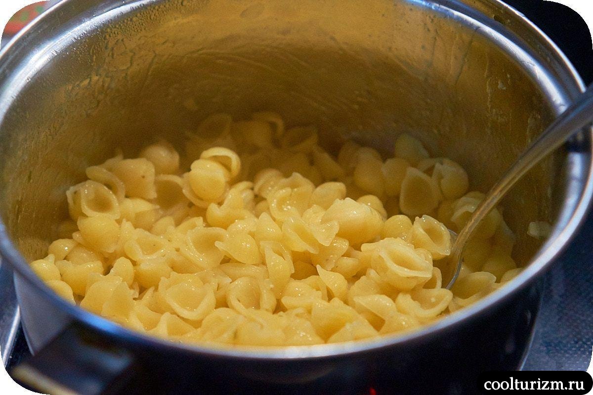 макароны из амаранта с помидорами и сыром