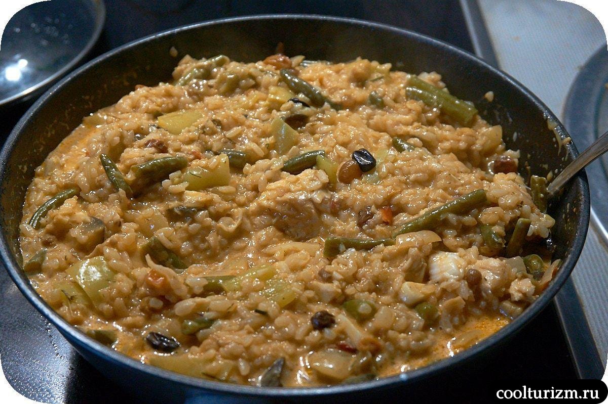 рис со щечками трески и овощами