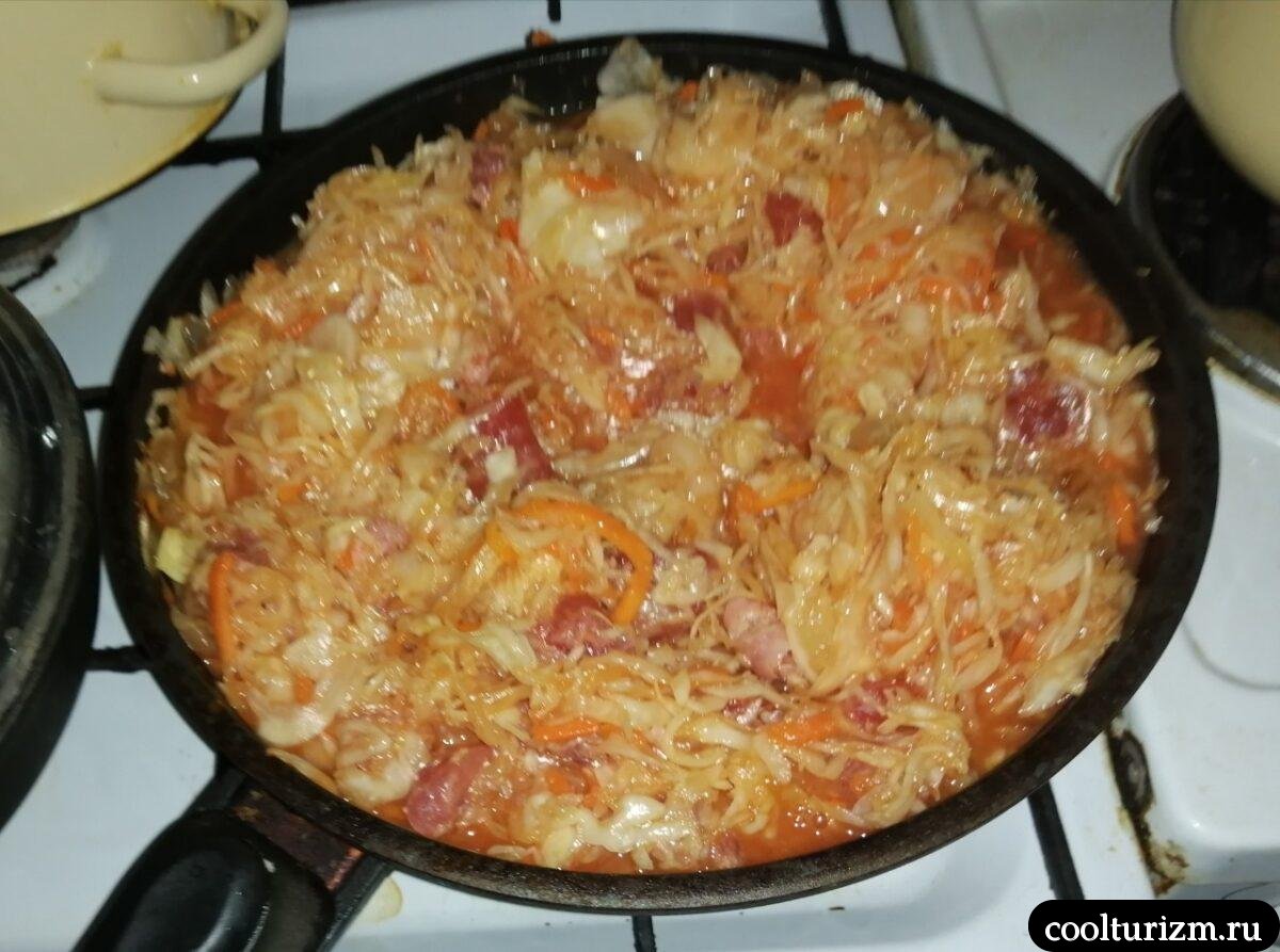 как приготовить тушеную капусту 