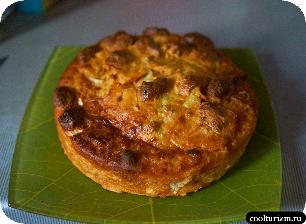 Пирог с кимчи и соевым мясом в духовке