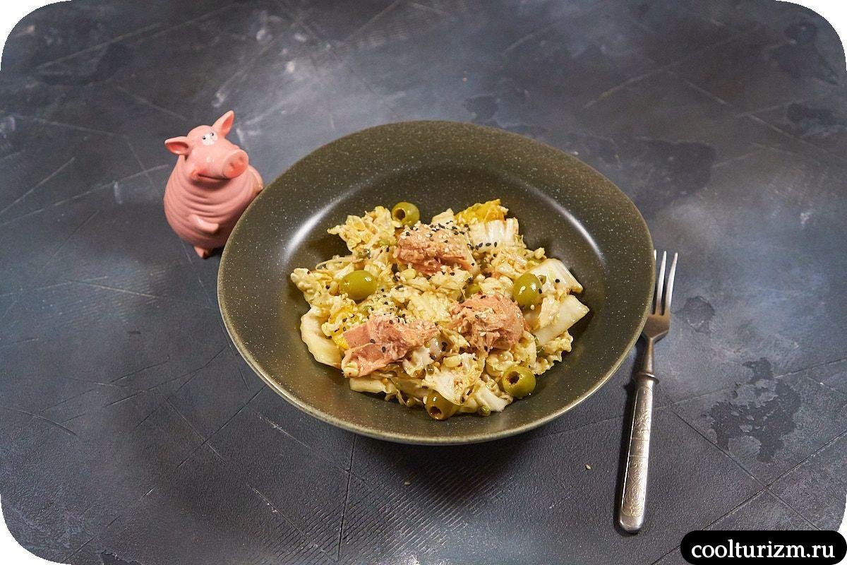 Салат с тунцом и оливками с апельсинами