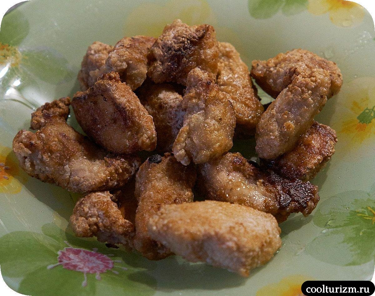 Салат с жареным мясом и тыквой соус якисоба