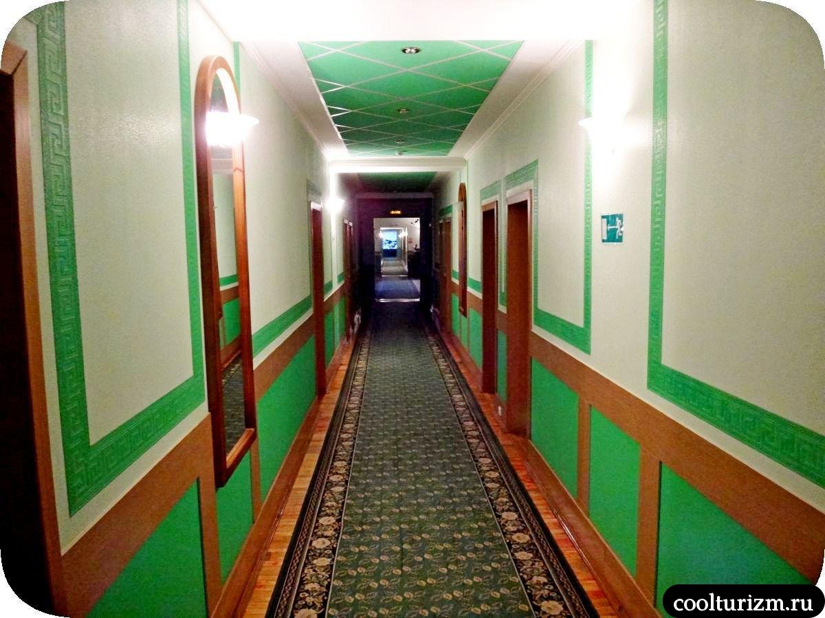 коридоры гостиницы Октябрьской в Пскове