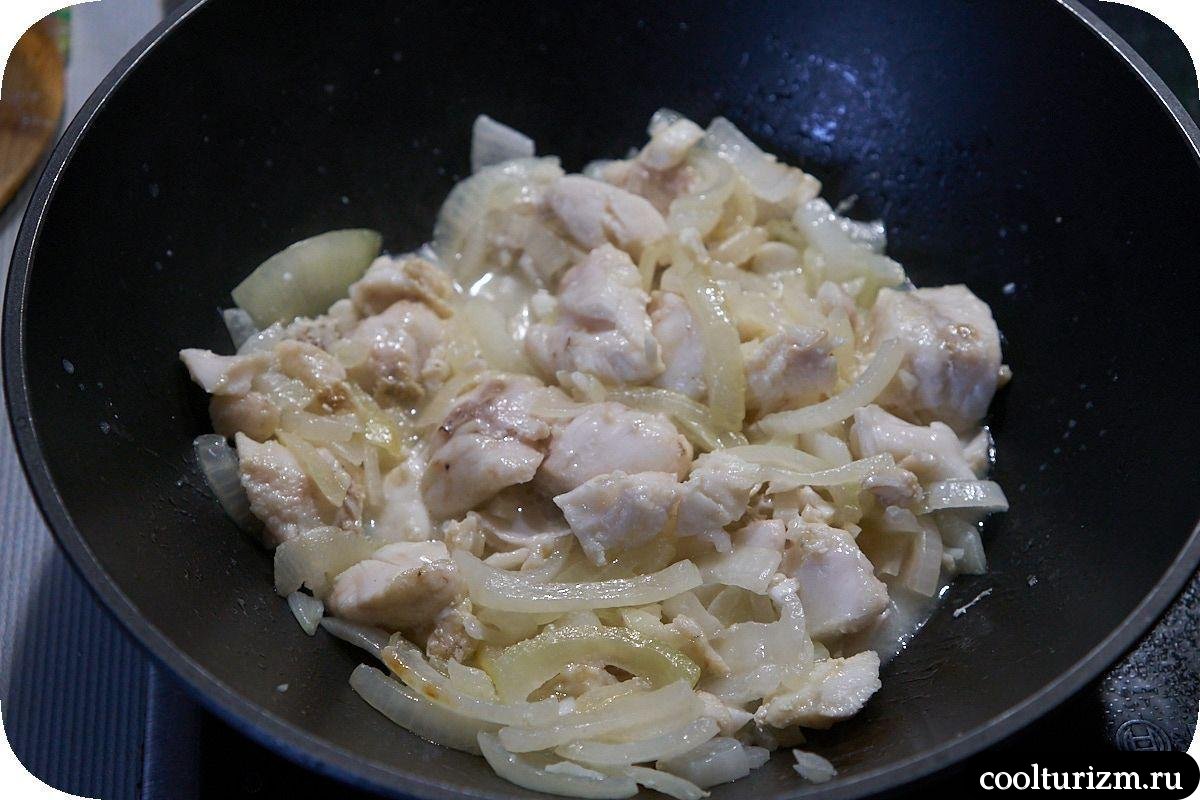 щечки трески и лук
