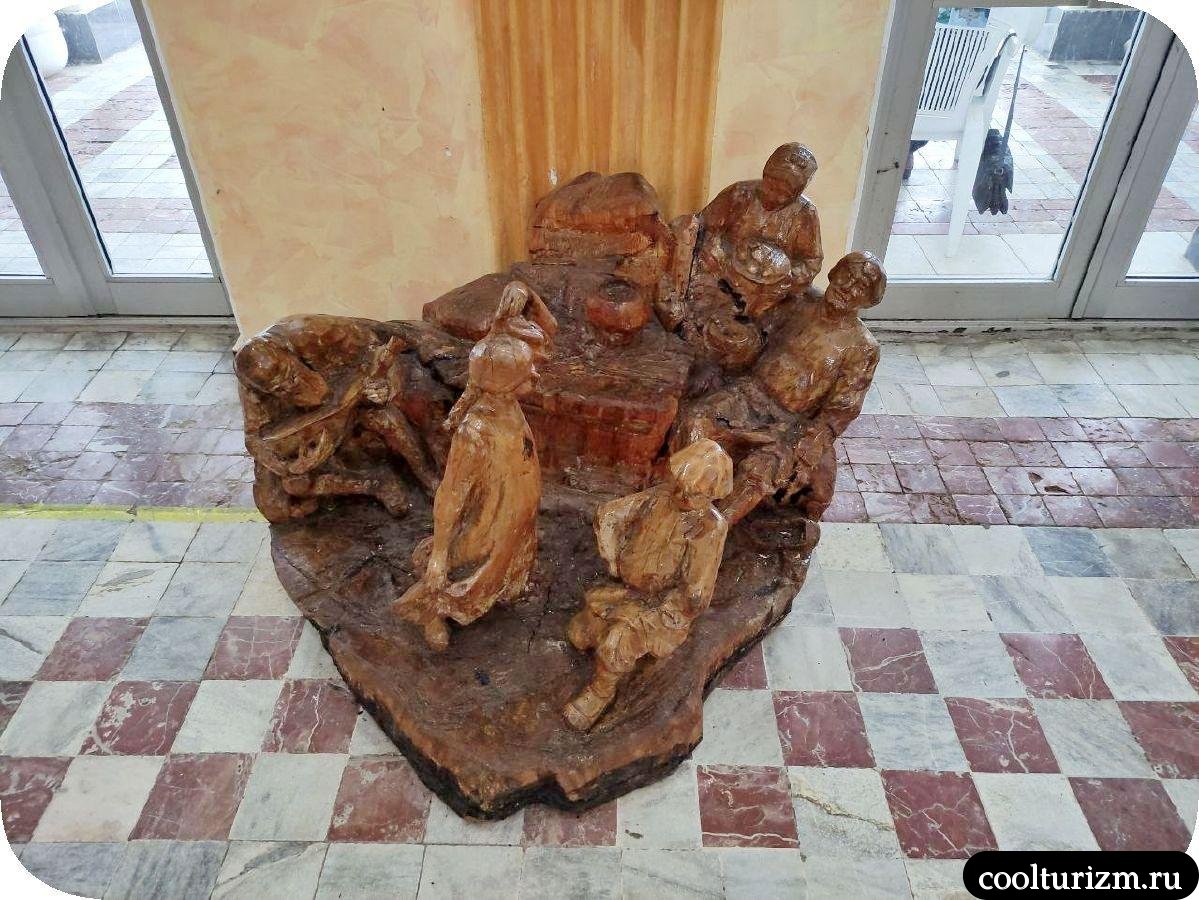 Бар и холл в 