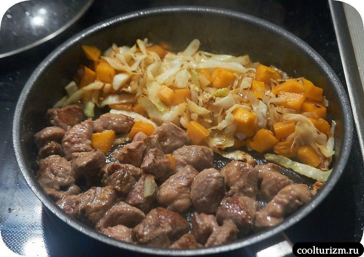 жарка кусков окорока