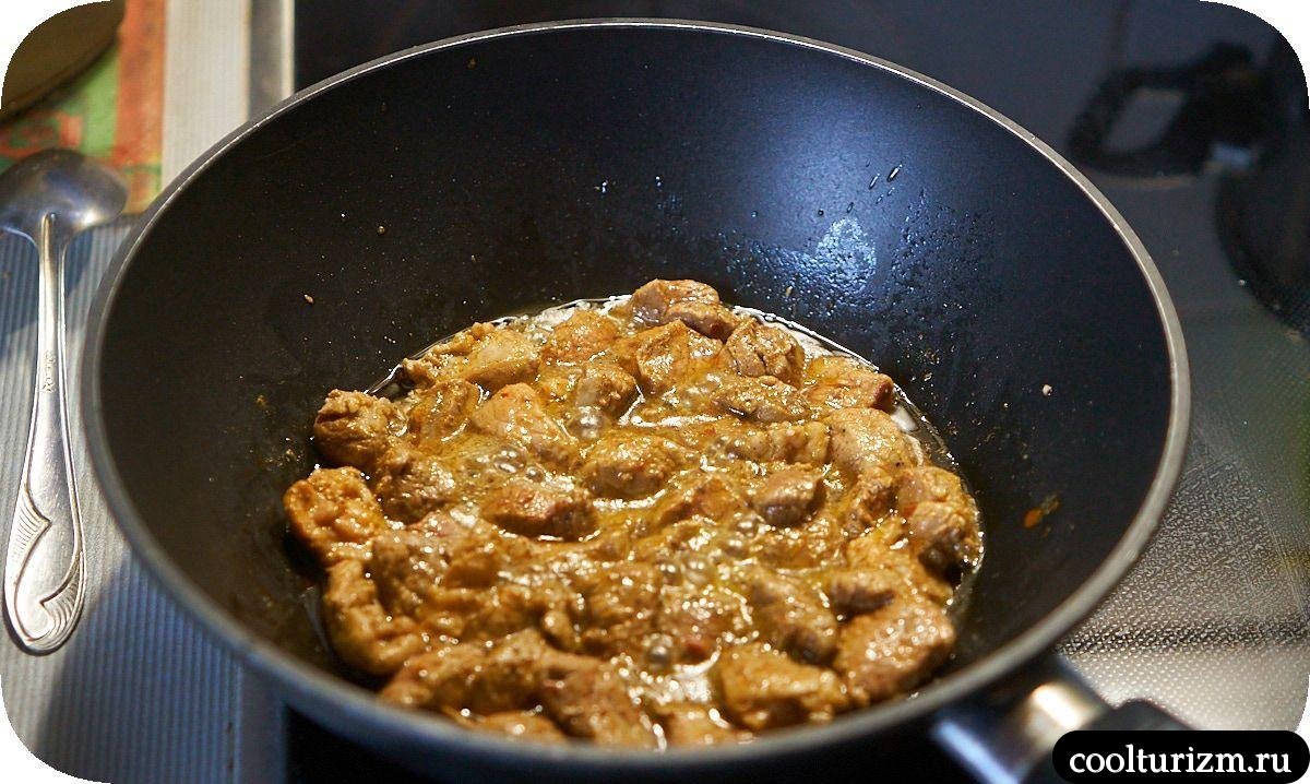 жарка кусков окорока