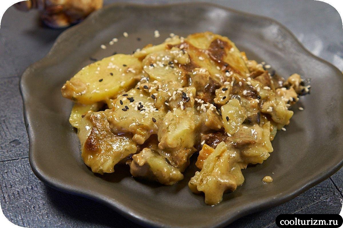 Картофельная запеканка с лесными грибами и мясным фаршем вкусный рецепт