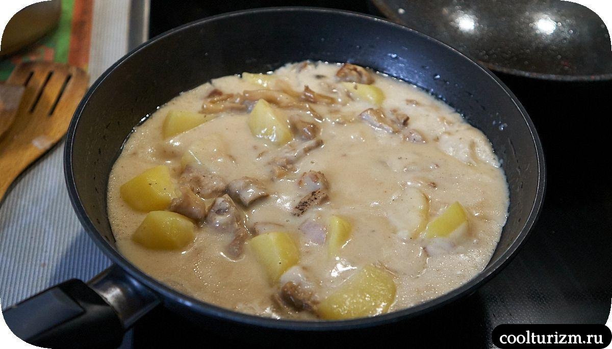 Тунец с грибами вешенками и картофелем пошагово
