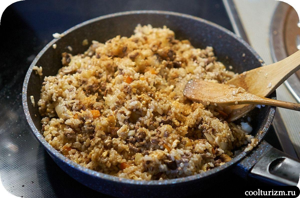 Жареный рис с фаршем как готовить