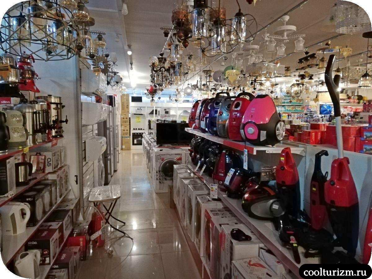 Cупермаркет 82 Sali Pazari в Сиде электротовары