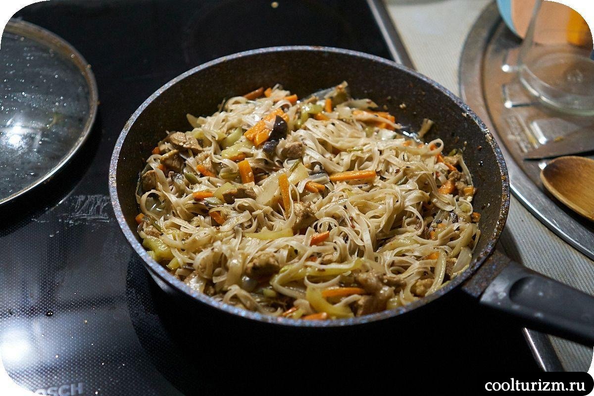 Рисовая лапша с мясом и овощами рецепт