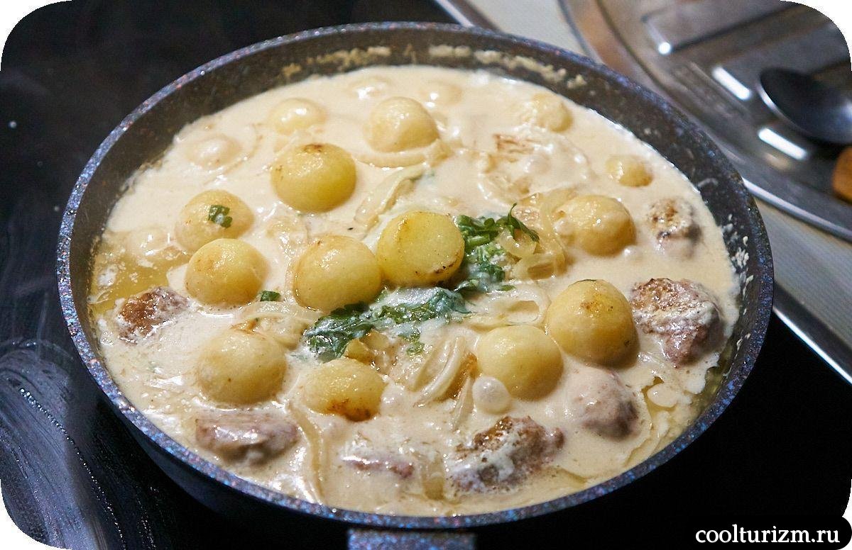 Тефтельки с картофельными шариками в сливках как готовить