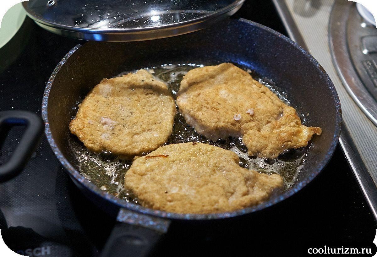 Шницель с жареной пекинской капустой как готовить