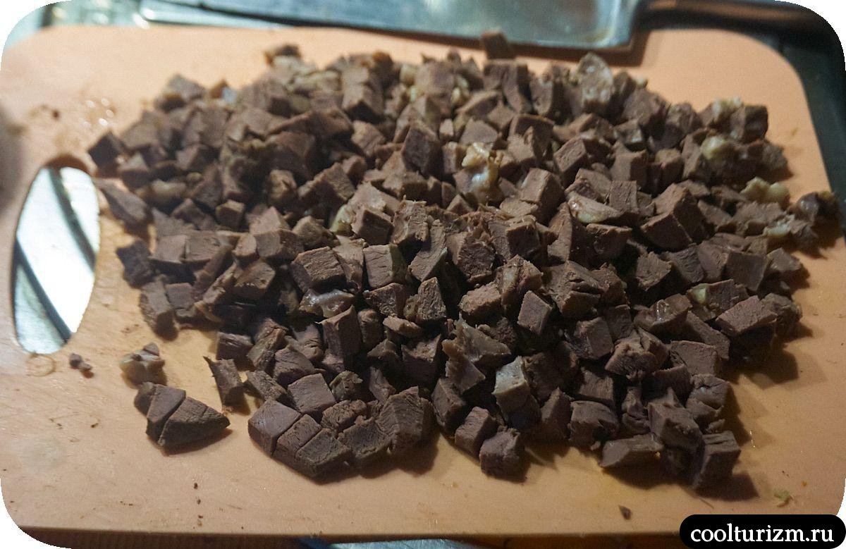 нарезка вареного сердца кубиком