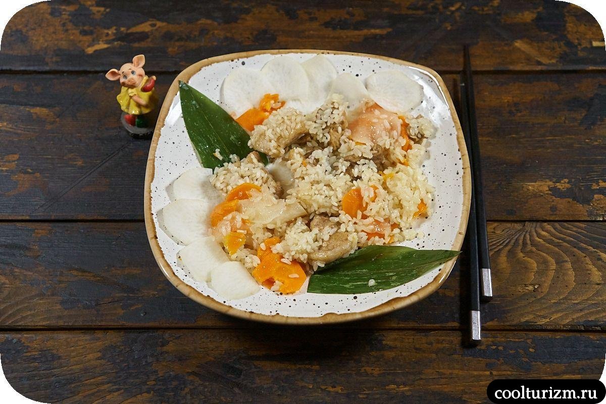 Жемчужное мясо с дайконом и морковью