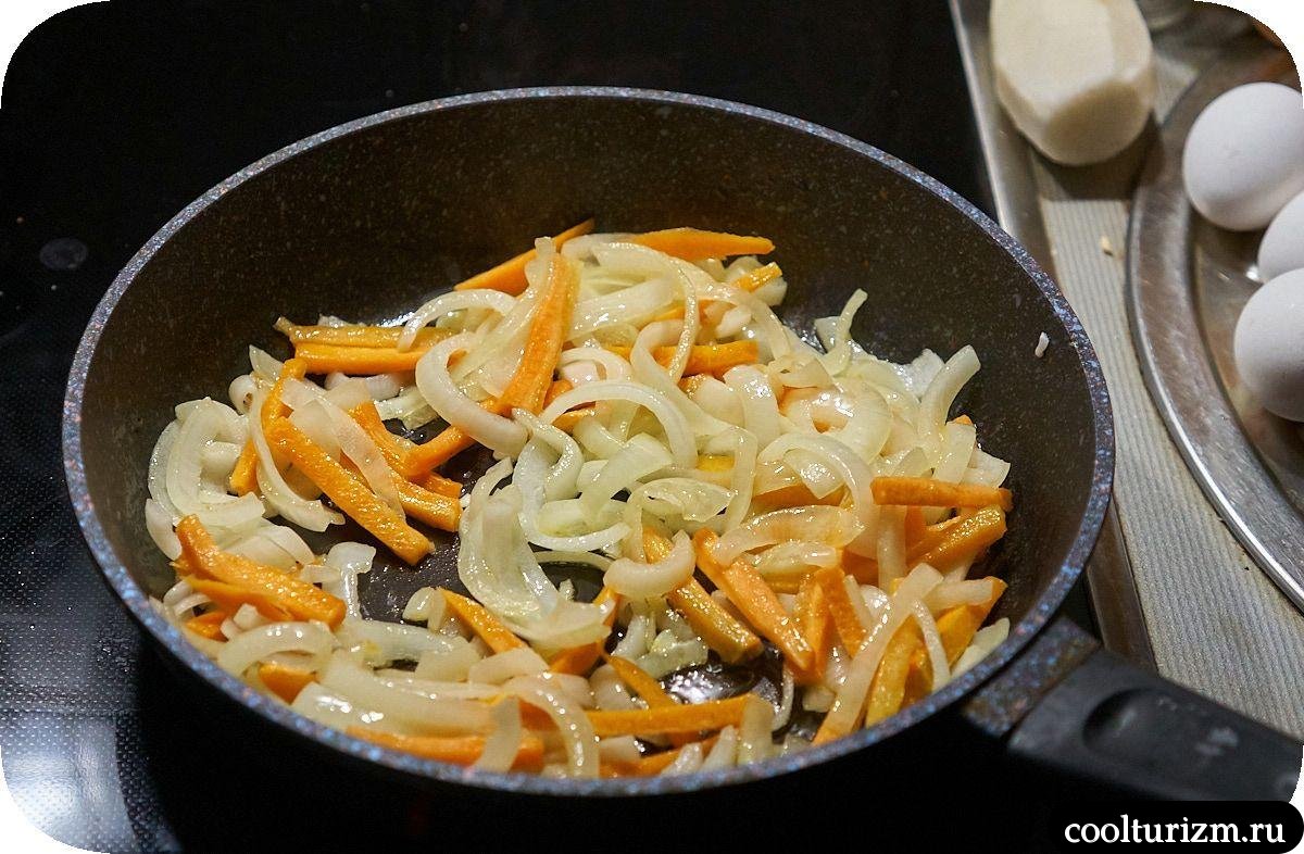жарка лука и моркови