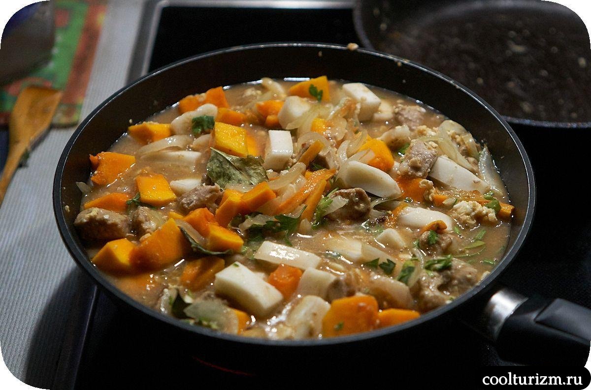Ттокпокки с тыквой,мясом и яйцами как приготовить смаостоятельно