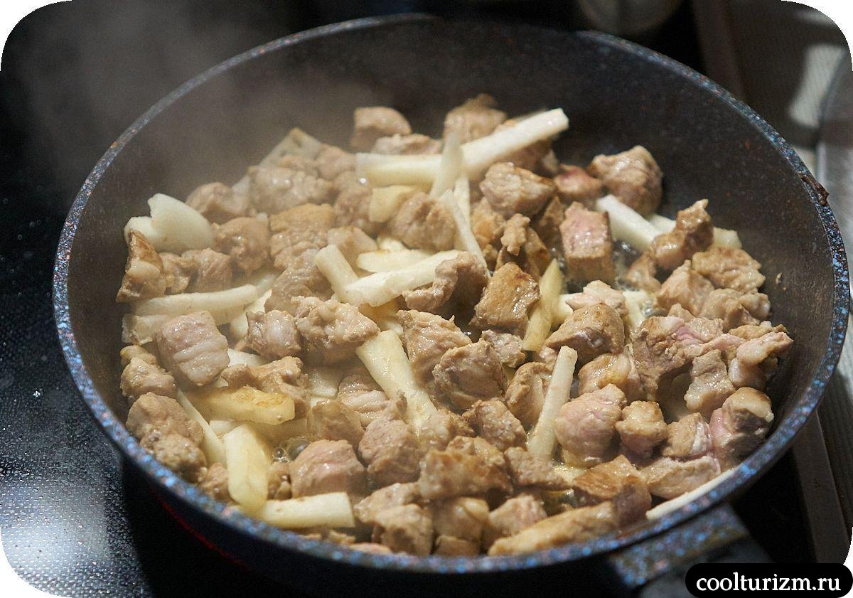 Дайкон с мясом и овощами на кокосовом молоке ложные ттокпокки