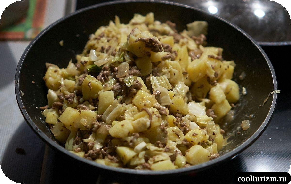 Картошка с фаршем во взбитом яйце на сковороде как готовить