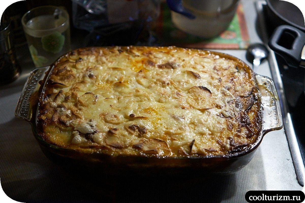 Картофельная запеканка с фаршем в духовке