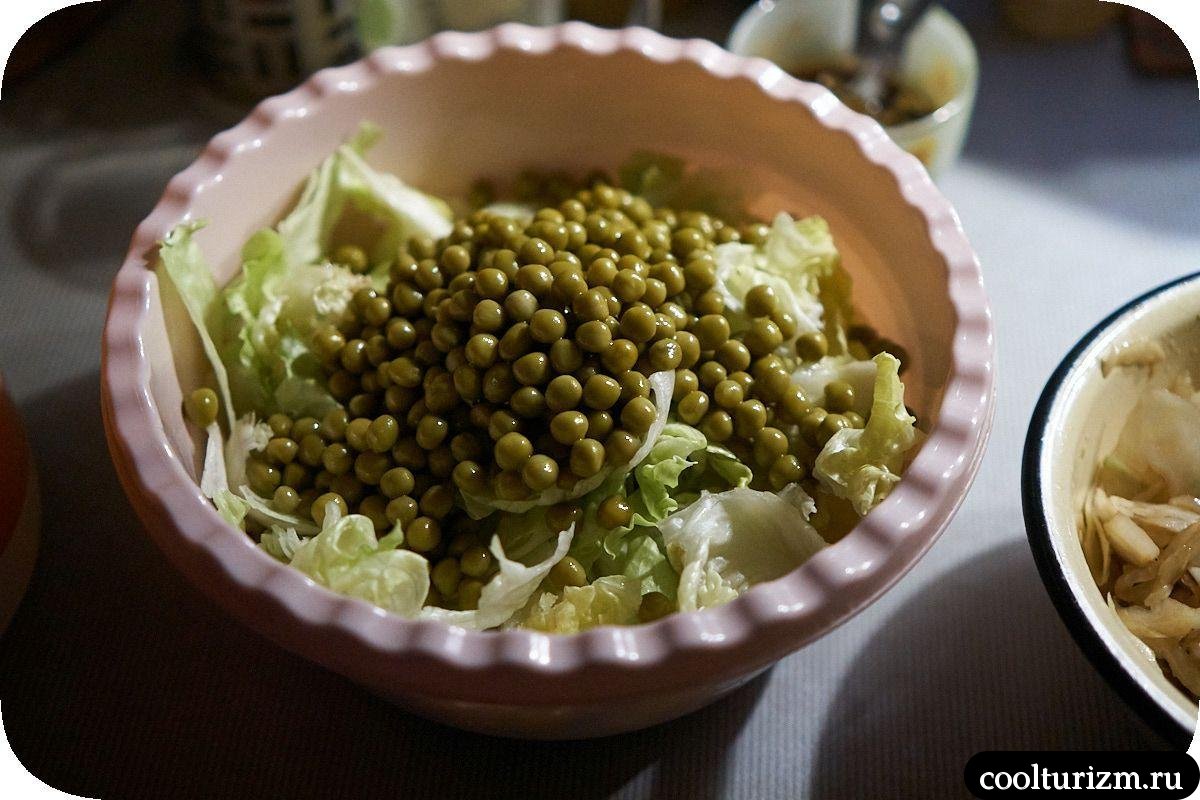 Салат с паровой скумбрией и морковью как готовить
