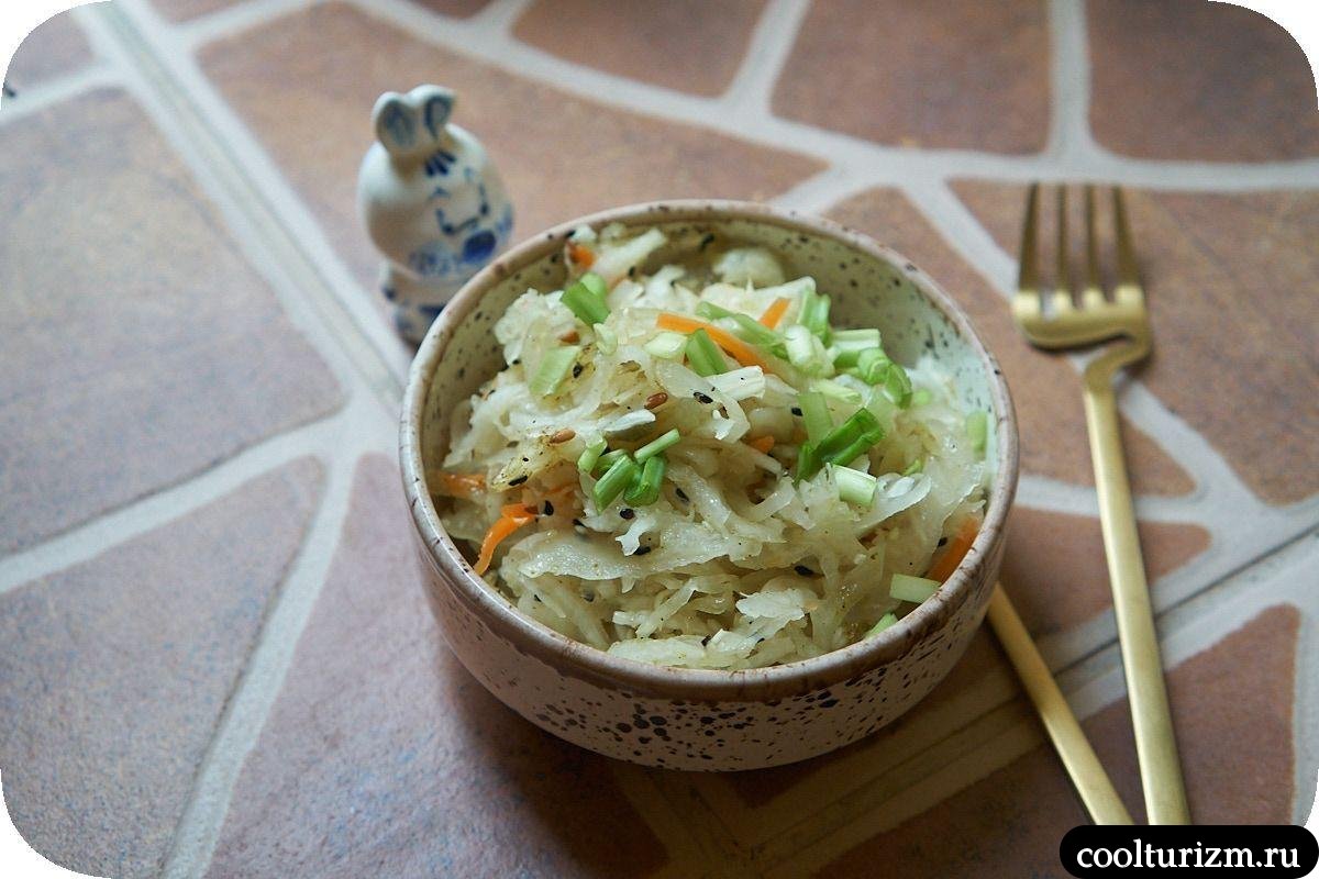 Салат с квашеной капустой и дайконом рецепт