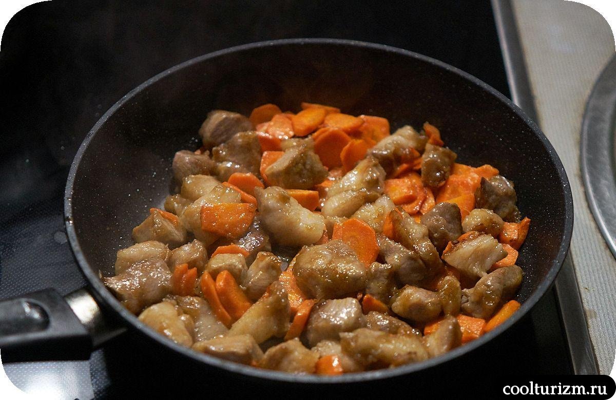 окорок и морковь