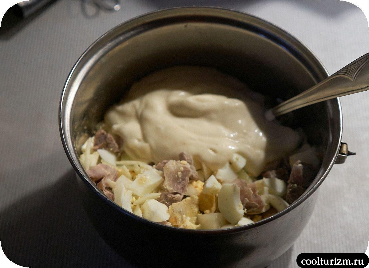 Салат с варёным мясом и свежими помидорами как готовить