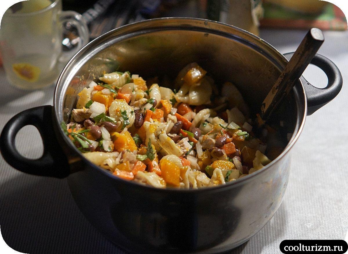 Салат с варёным мясом и макаронами как готовить