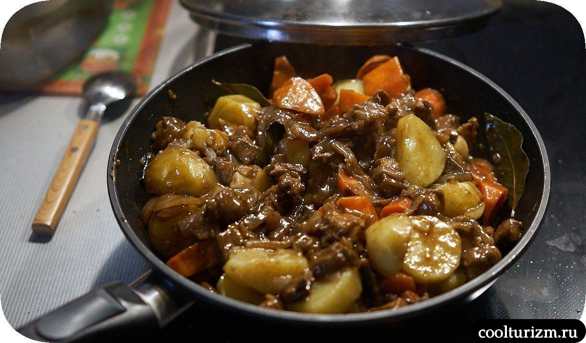 Лопатка с картофелем и морковью в соусе хойсин в воке