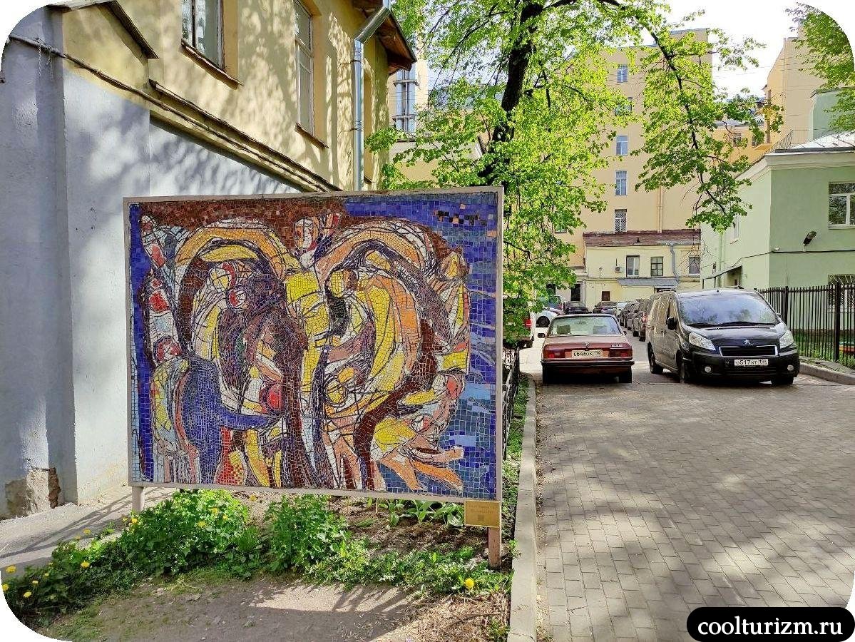 Мозаичный дворик панно мозаичное