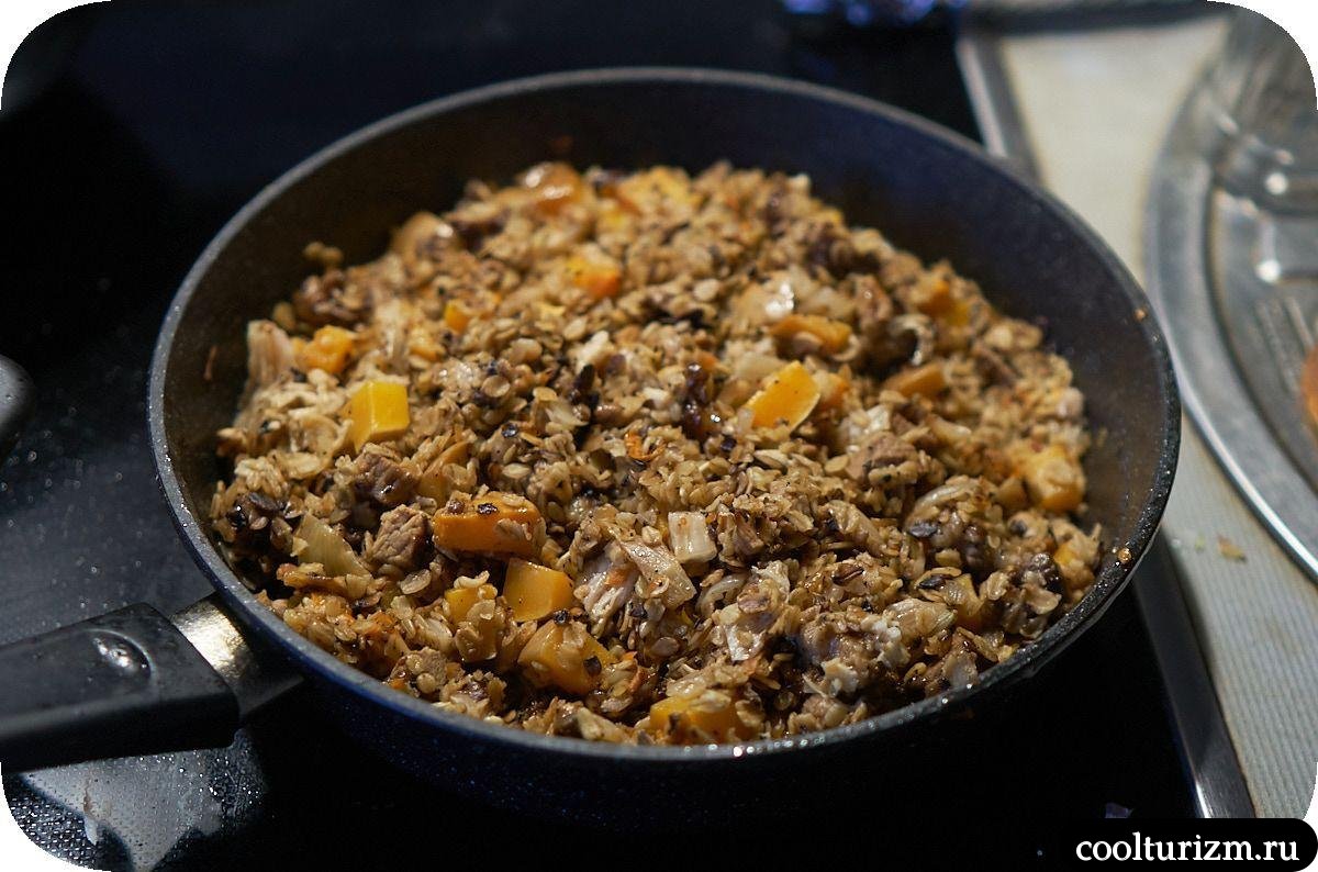 Жареная овсянка с мясом