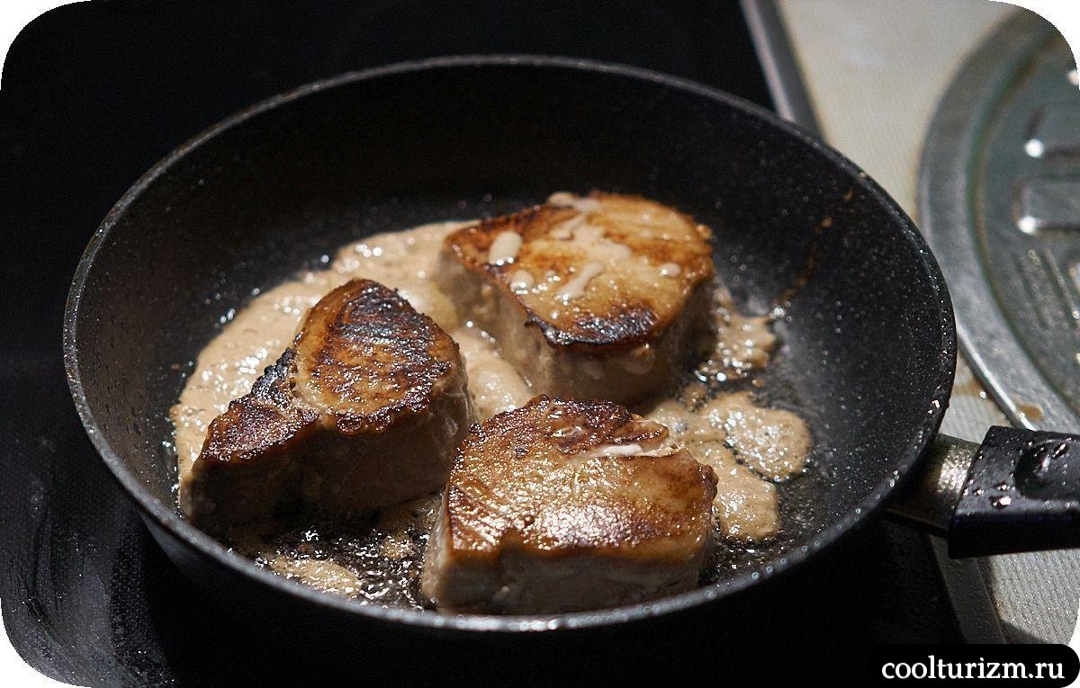 Тунец в крахмале с пекинской капустой и луком как готовить