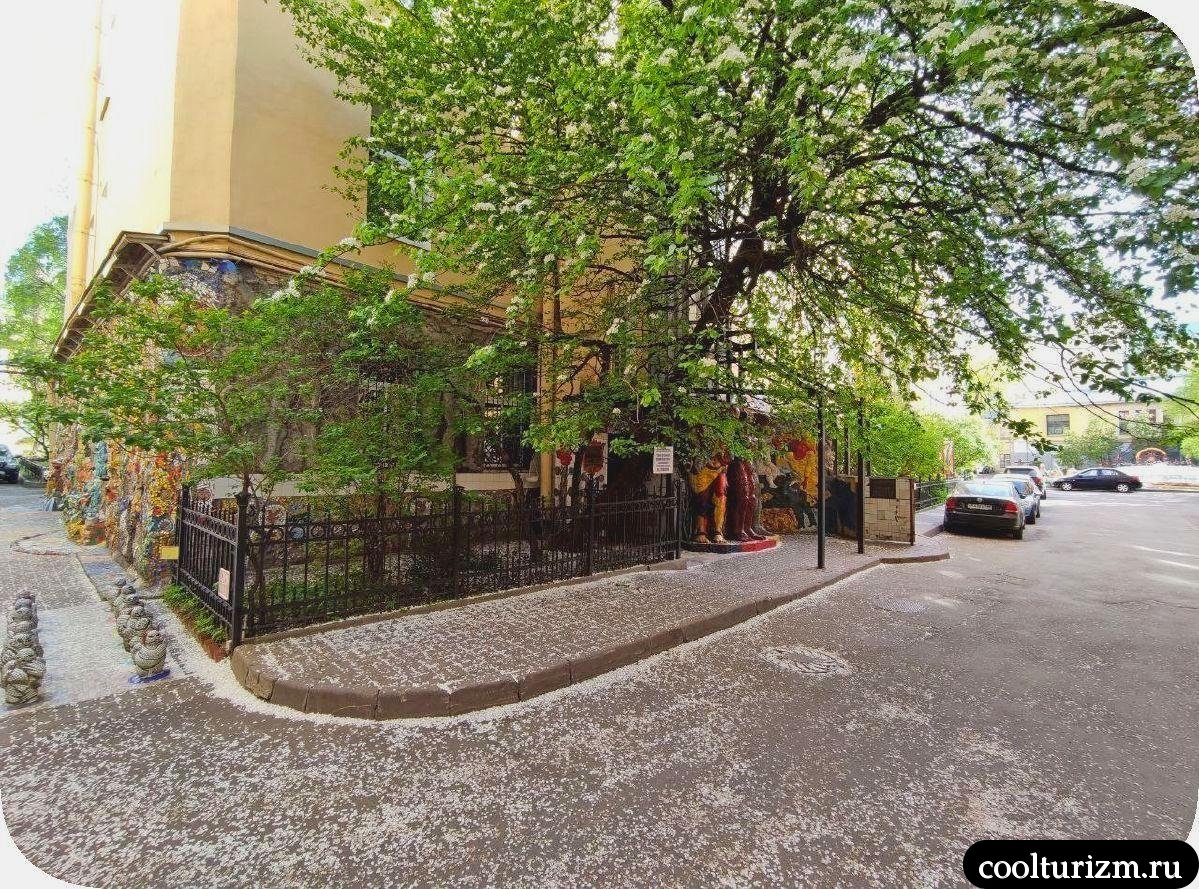 Мозаичный дворик Спб