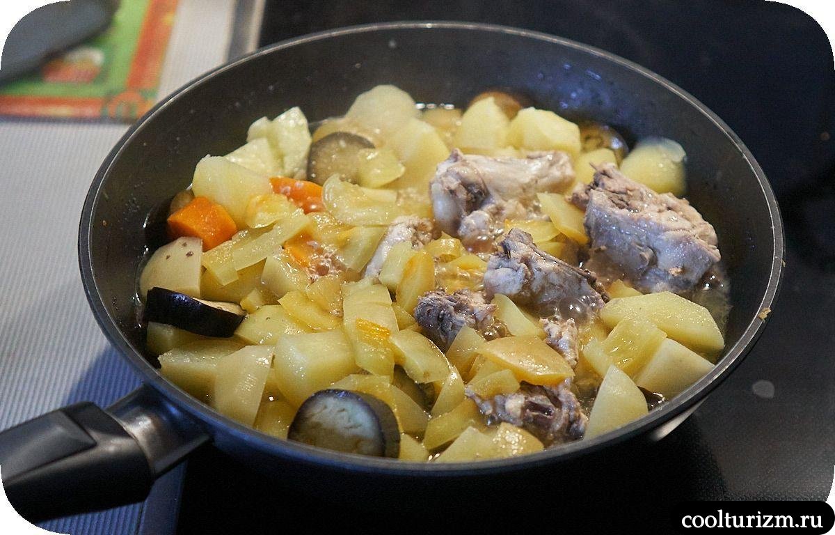 Курица с картофелем, грушей и морковью как готовить