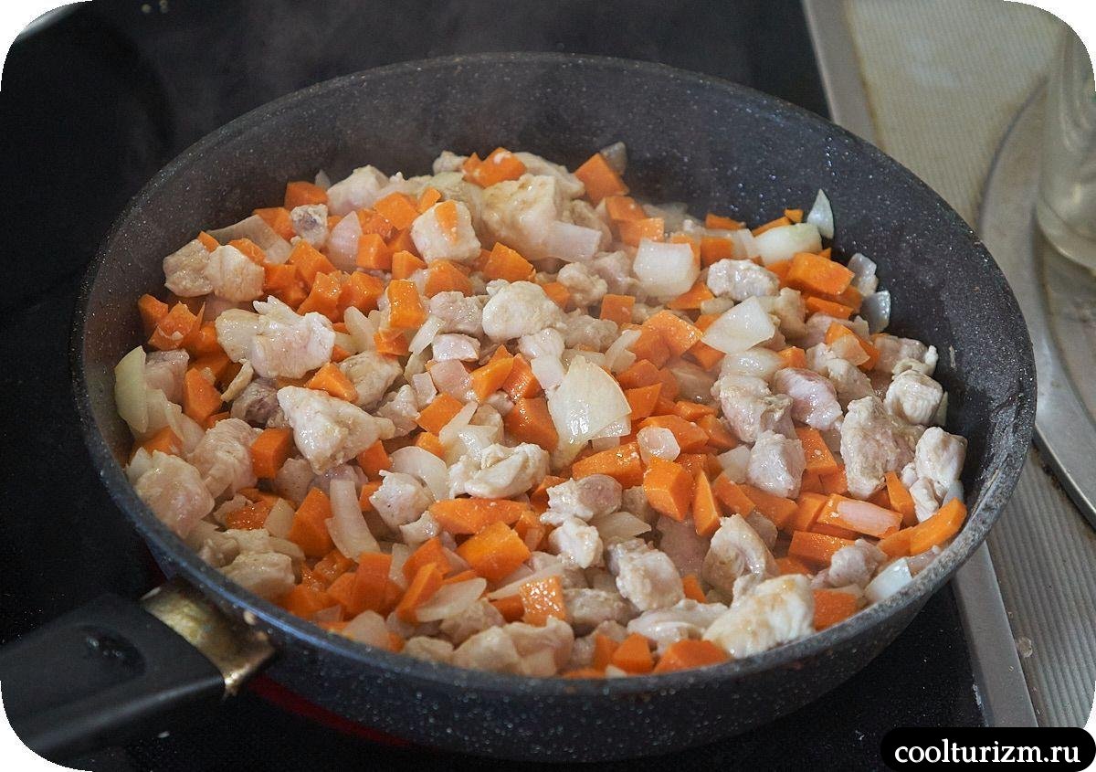 Жареная овсянка с куриной грудкой и корейкой как готовить