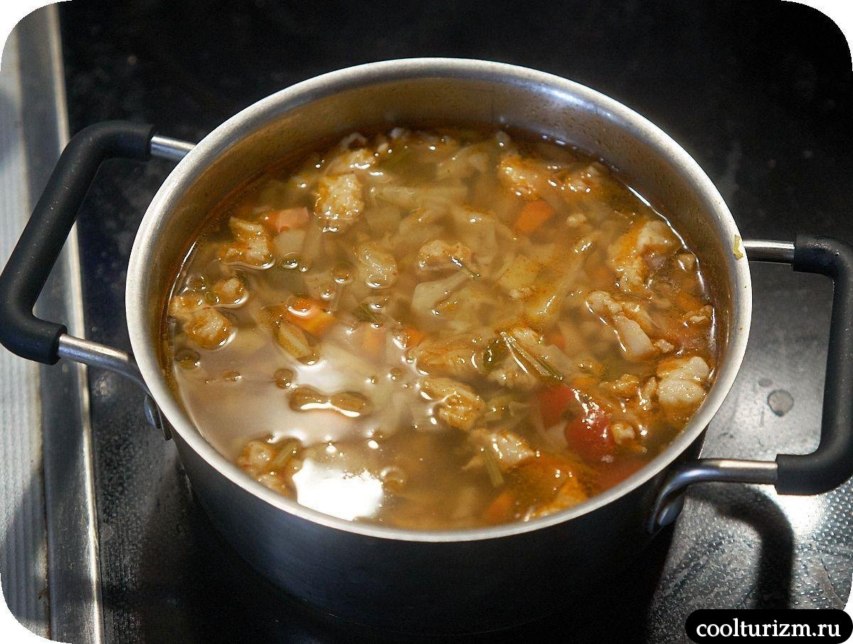 Острый суп с капустой и мясом как готовить