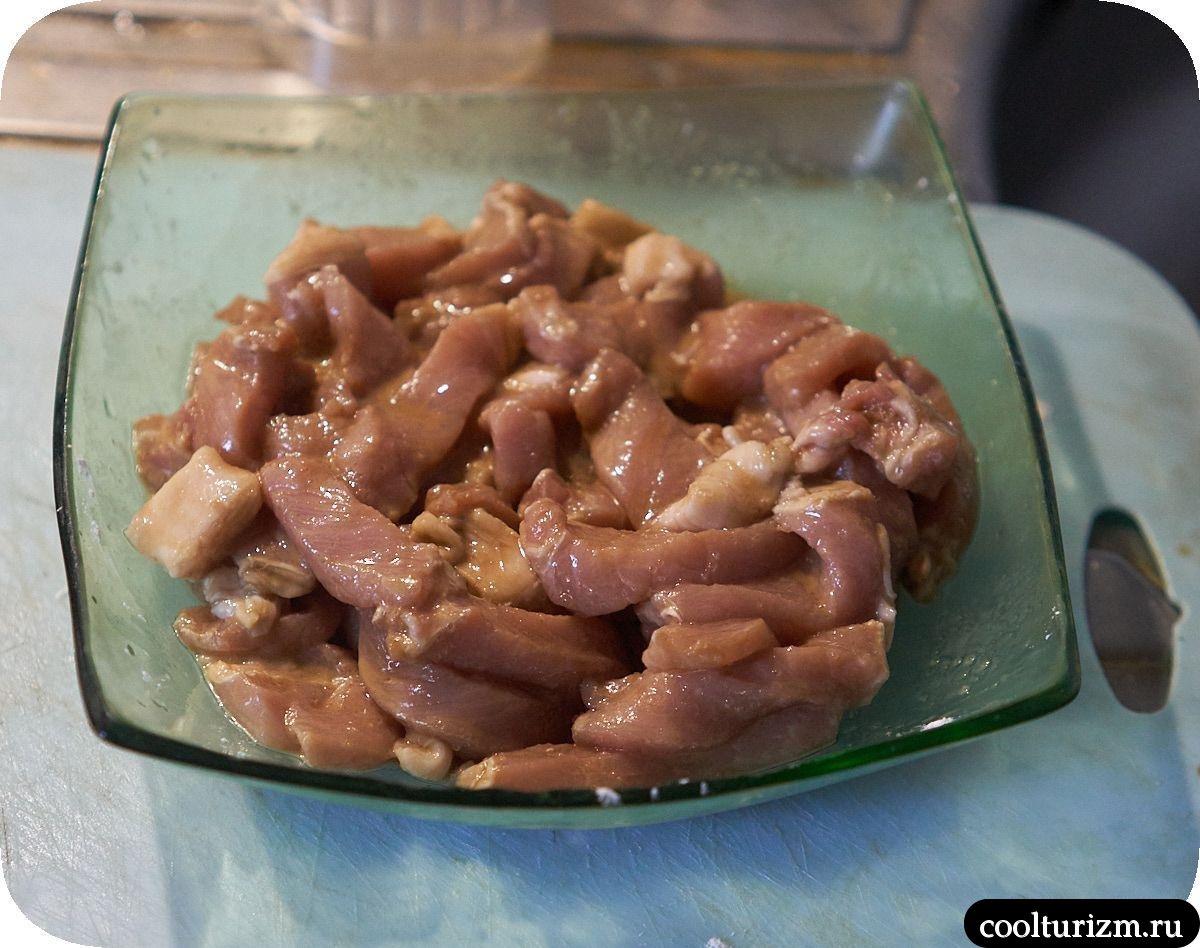 Мясо с помидорами и яйцами как готовить
