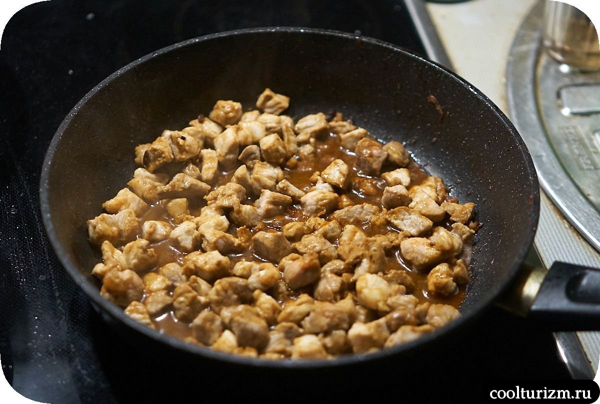 Жареная лапша с мясом