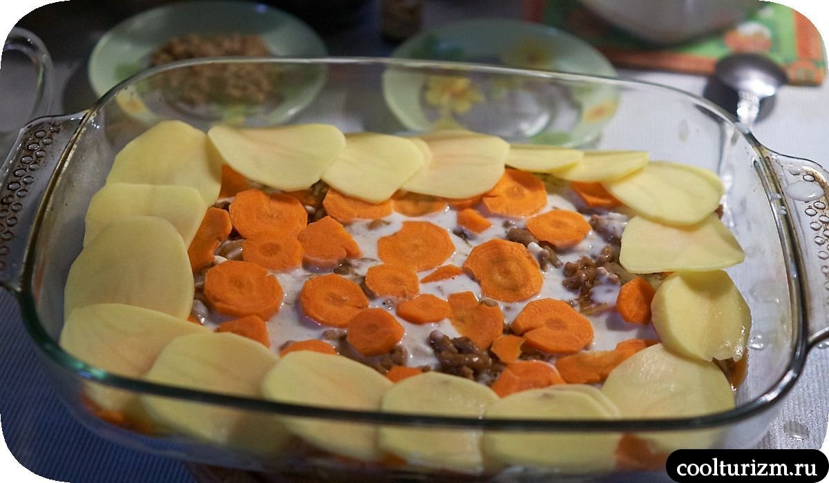Картофельная запеканка с фаршем и морковью пошагово