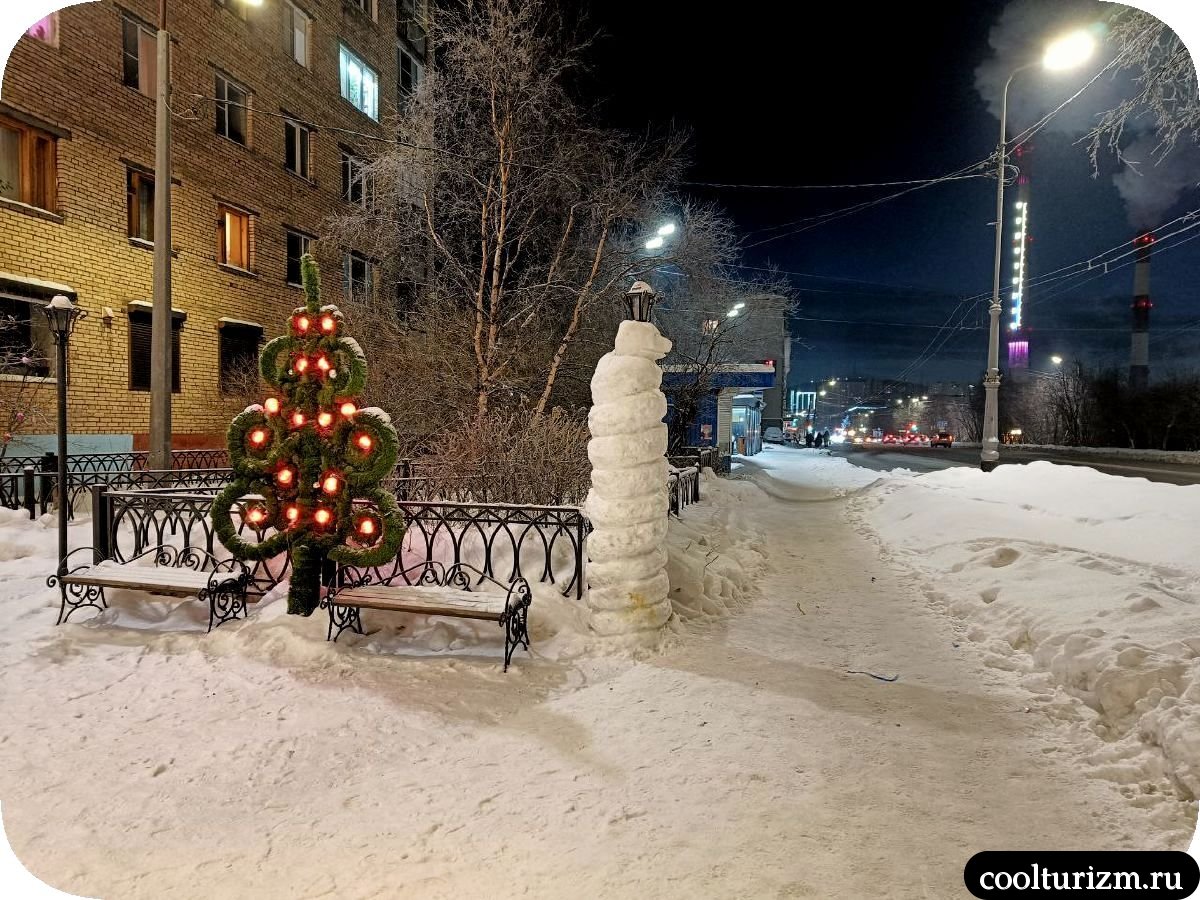 Шляпная история в Мурманске продолжается снежная змея Мурманск