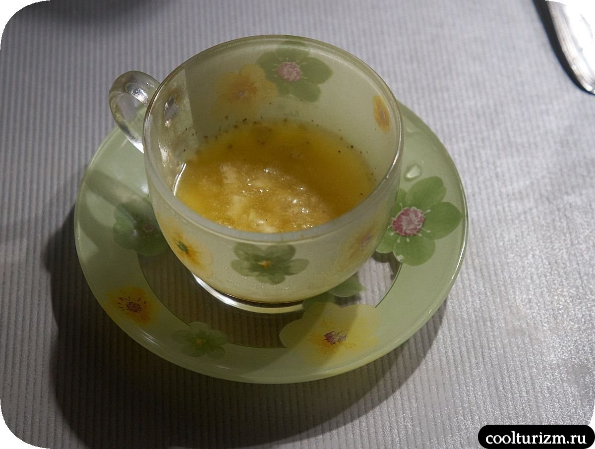 Филе морской камбалы с тушеной капустой