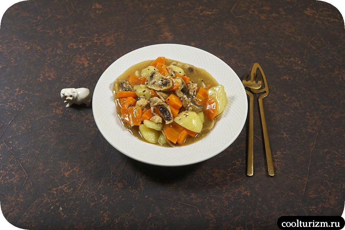 Картофель с шампиньонами и мясом рецепт
