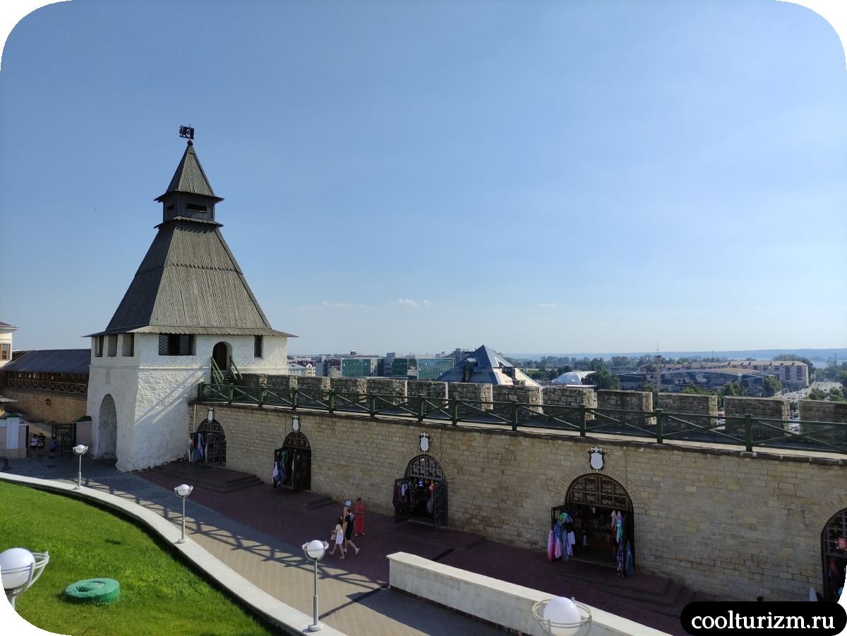 Преображенская башня Казанского кремля